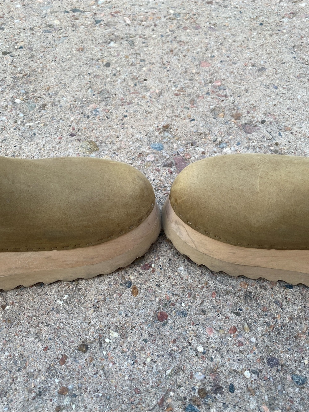 BRYR Clog - Picture 6 of 7
